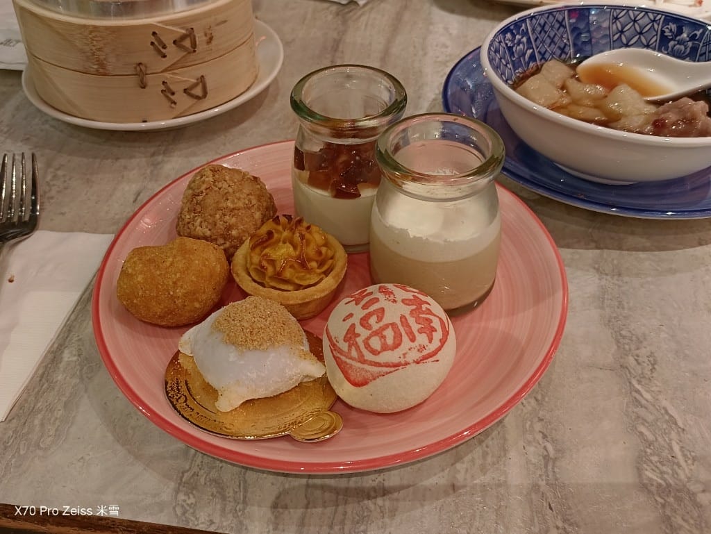 【台北吃到飽】十二廚台北喜來登大飯店24訪，平日晚餐阿霞飯店美食吃到飽🍻