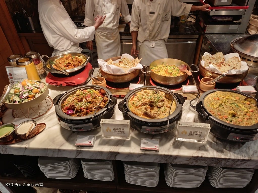 【台北吃到飽】十二廚台北喜來登大飯店24訪，平日晚餐阿霞飯店美食吃到飽🍻
