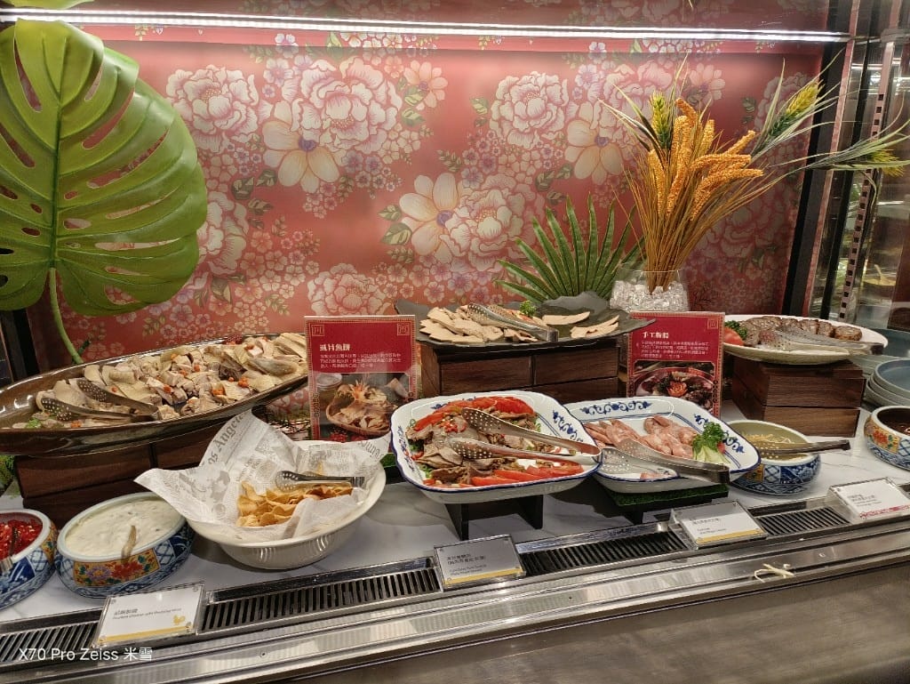 【台北吃到飽】十二廚台北喜來登大飯店24訪，平日晚餐阿霞飯店美食吃到飽🍻
