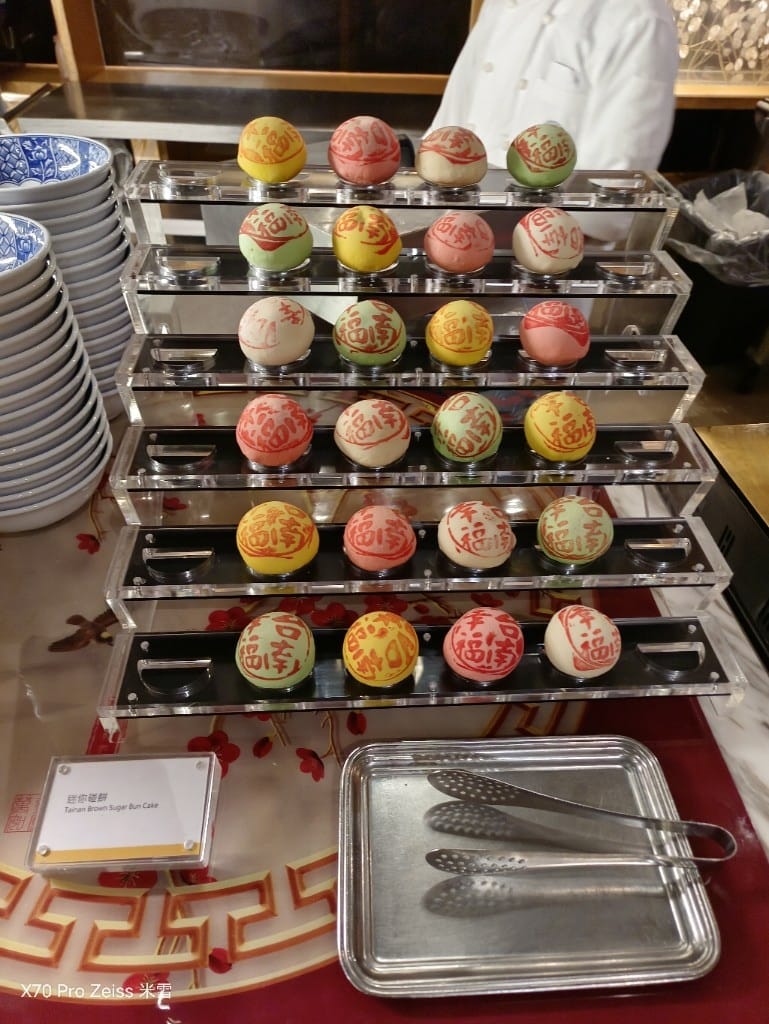 【台北吃到飽】十二廚台北喜來登大飯店24訪，平日晚餐阿霞飯店美食吃到飽🍻