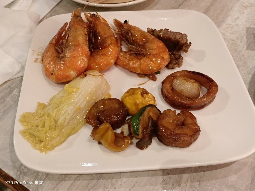 【台北吃到飽】十二廚台北喜來登大飯店24訪，平日晚餐阿霞飯店美食吃到飽🍻