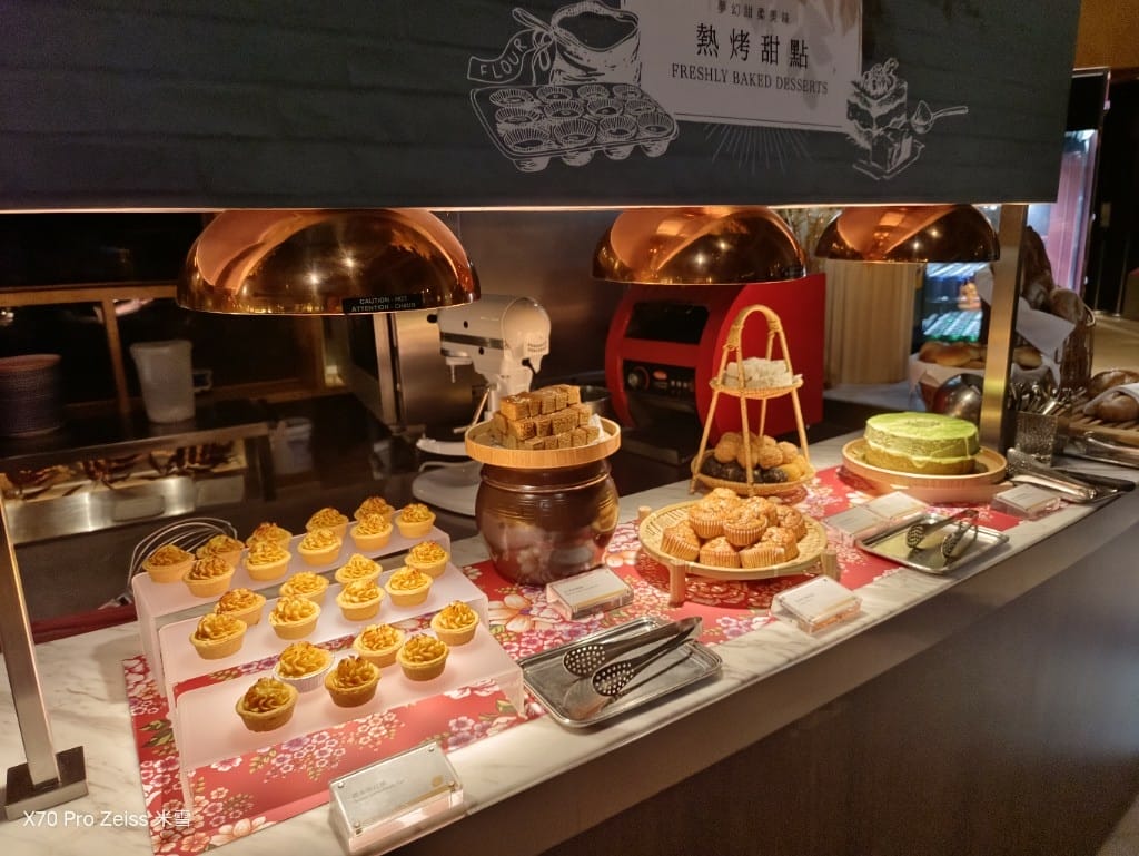 【台北吃到飽】十二廚台北喜來登大飯店24訪，平日晚餐阿霞飯店美食吃到飽🍻