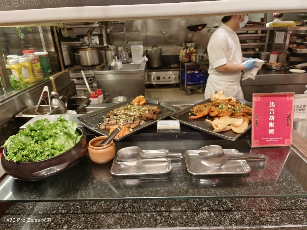 【台北吃到飽】十二廚台北喜來登大飯店24訪，平日晚餐阿霞飯店美食吃到飽🍻
