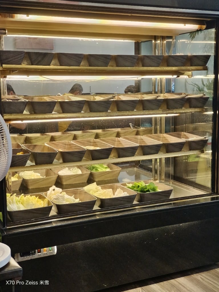 【新莊吃到飽】沐沐鍋物MUMU新莊中平店，八方悅二代店，自助吧吃到飽6訪