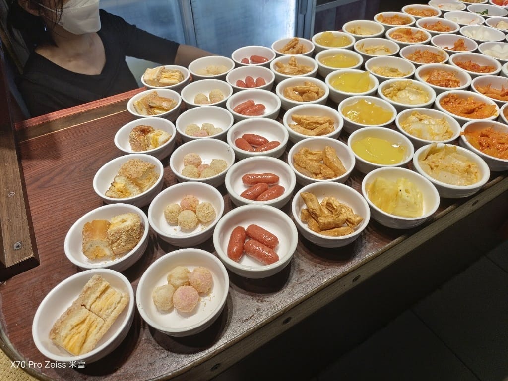 【新莊吃到飽】韓味軒韓式小菜吃到飽，佛心價$200起吃到飽！