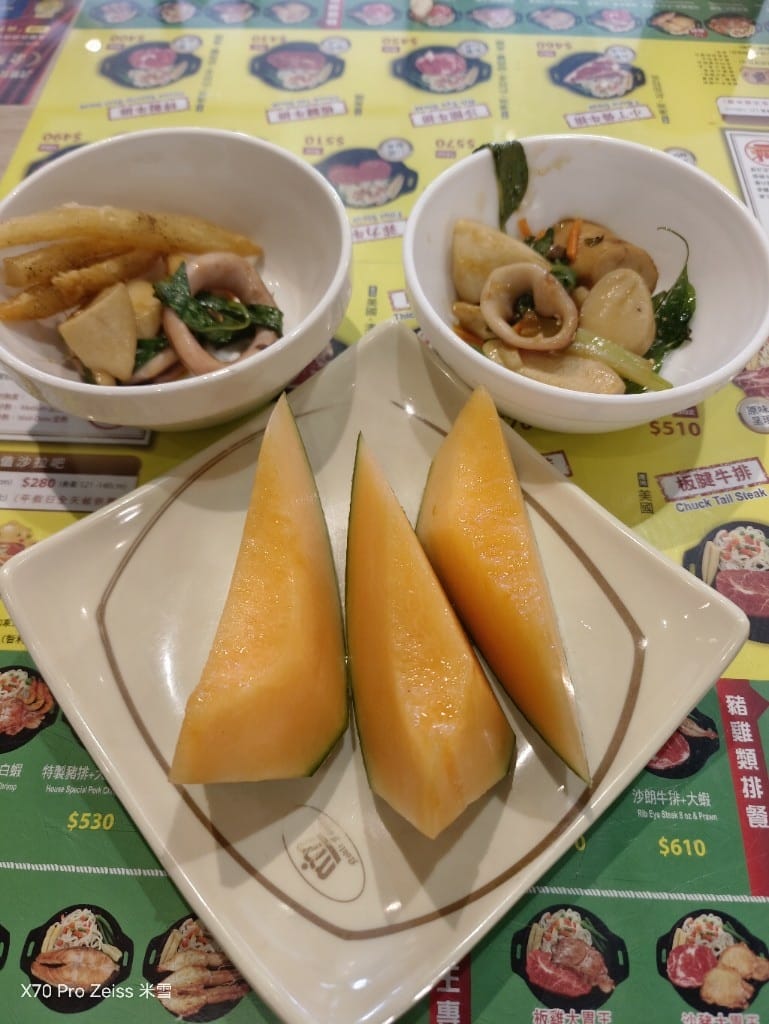 【新莊美食】貴族世家體育館店，平價豐富又好吃的自助吧！