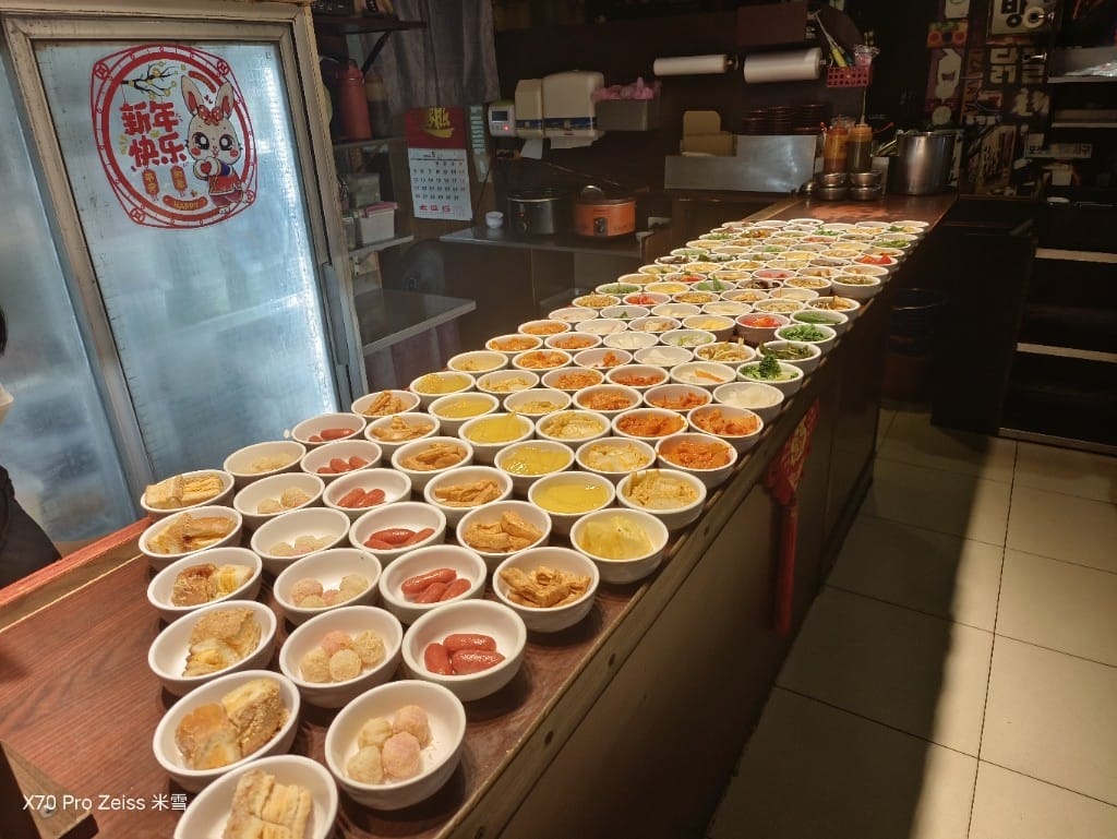 【新莊吃到飽】韓味軒韓式小菜吃到飽，佛心價$200起吃到飽！