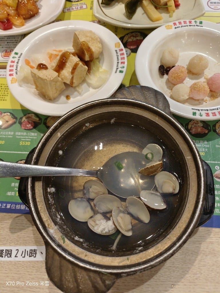 【新莊美食】貴族世家體育館店，平價豐富又好吃的自助吧！