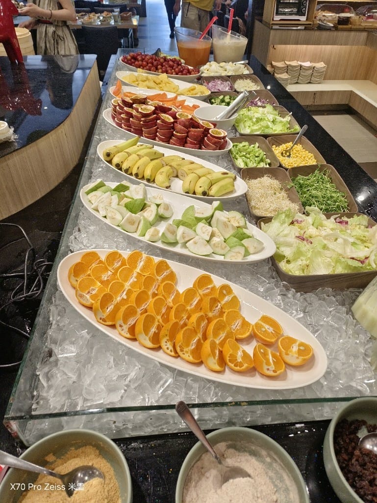 【新莊美食】貴族世家體育館店，平價豐富又好吃的自助吧！
