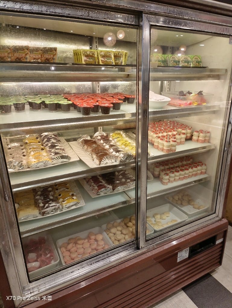 【新莊美食】貴族世家體育館店，平價豐富又好吃的自助吧！
