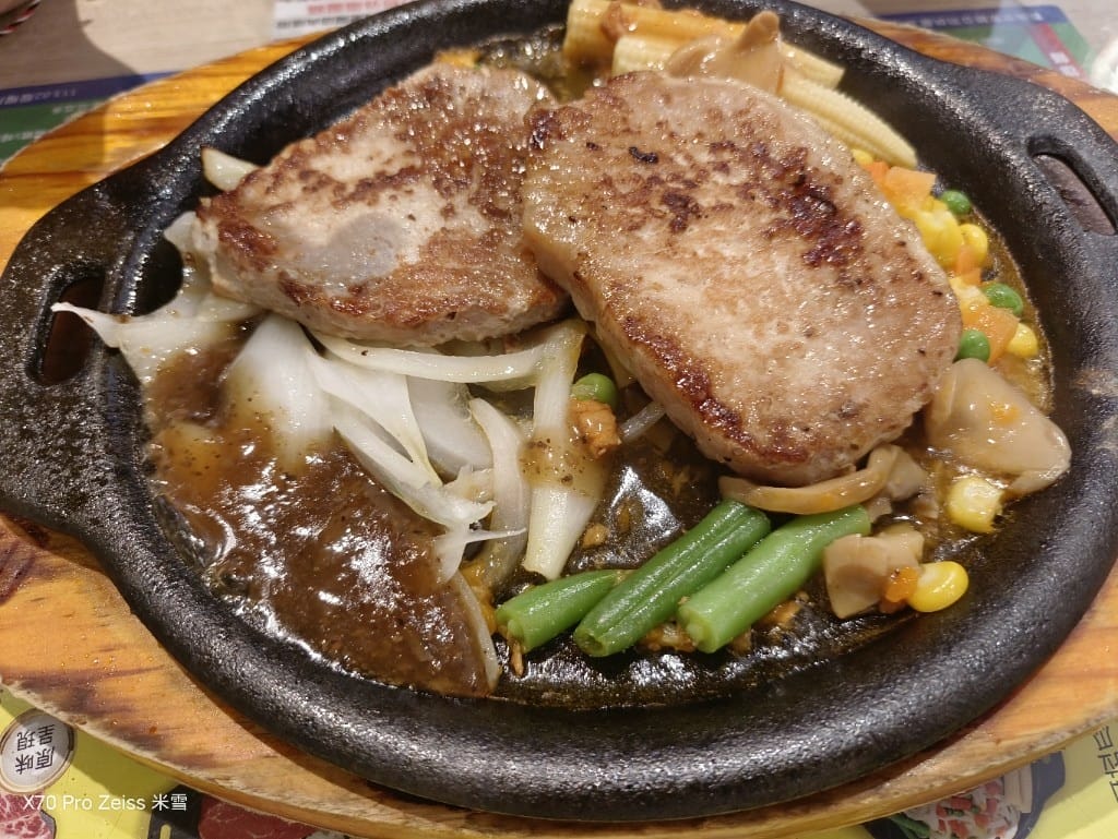 【新莊美食】貴族世家體育館店，平價豐富又好吃的自助吧！