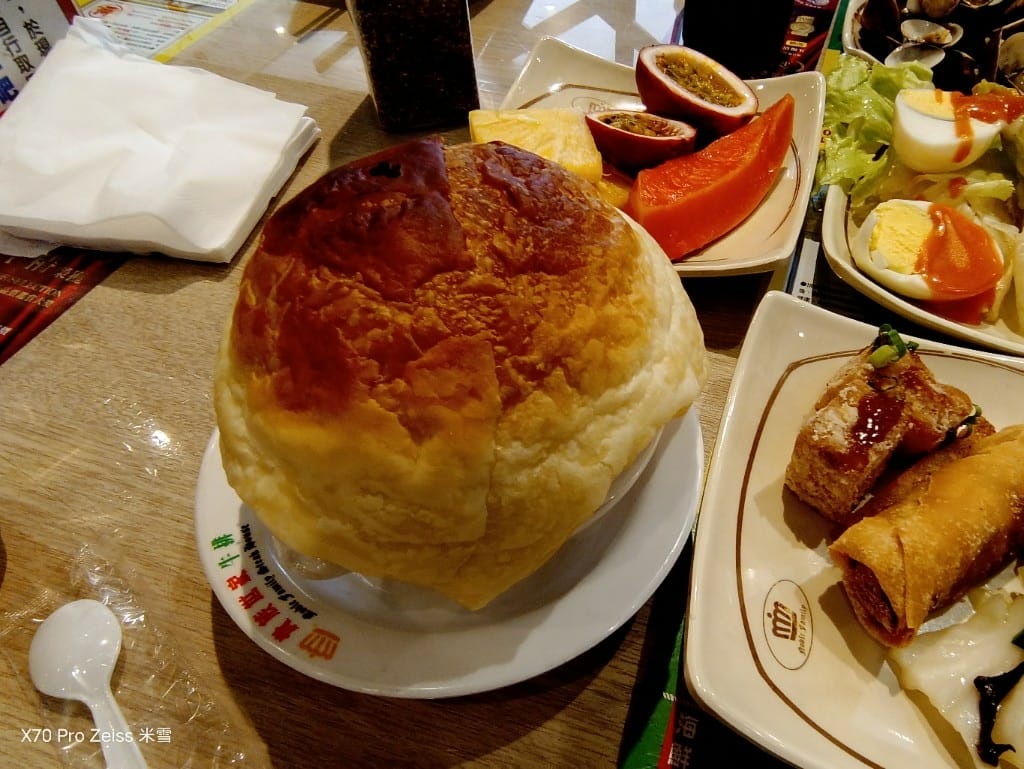 【新莊美食】貴族世家體育館店，平價豐富又好吃的自助吧！