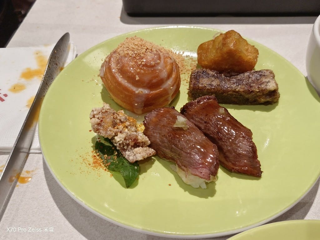 【新北吃到飽】小福利火鍋會所小碧潭店，食材棒棒環境也好的麻辣鍋吃到飽❤️