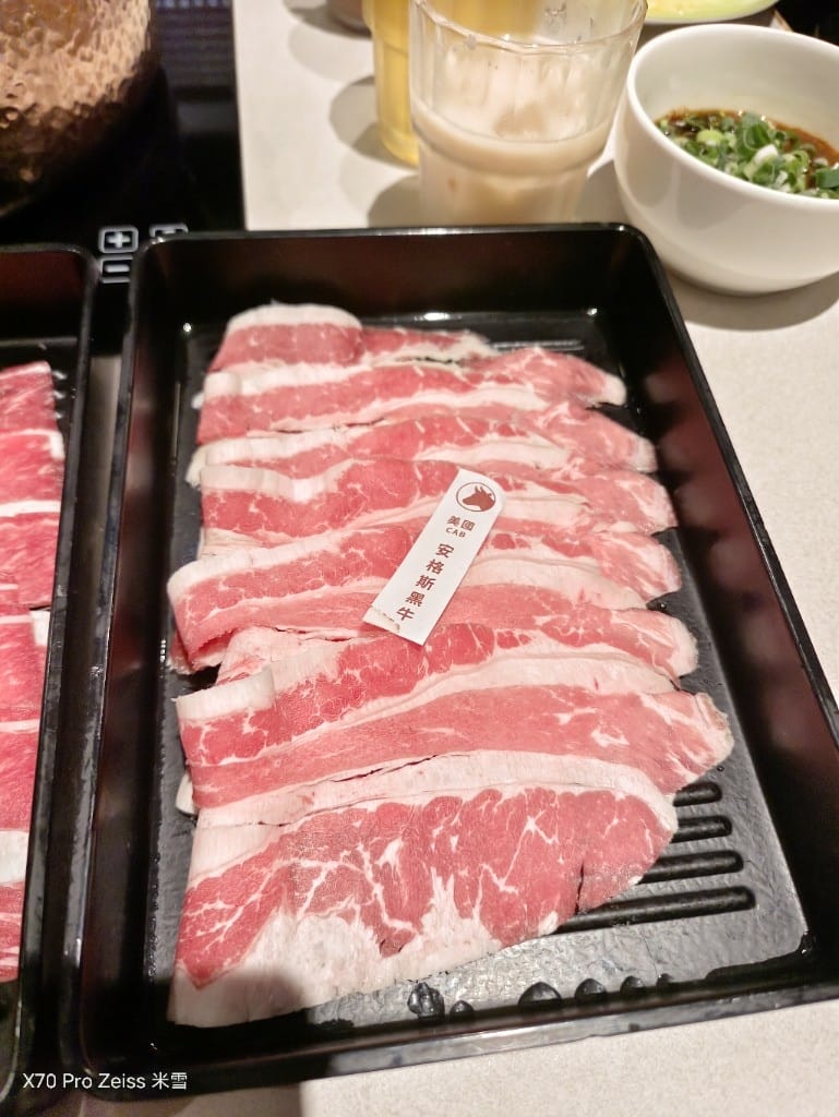 【新北吃到飽】小福利火鍋會所小碧潭店，食材棒棒環境也好的麻辣鍋吃到飽❤️