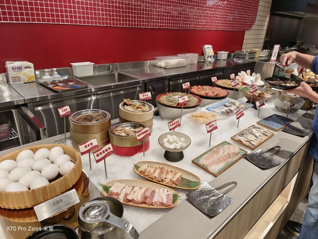 【新北吃到飽】小福利火鍋會所小碧潭店，食材棒棒環境也好的麻辣鍋吃到飽❤️
