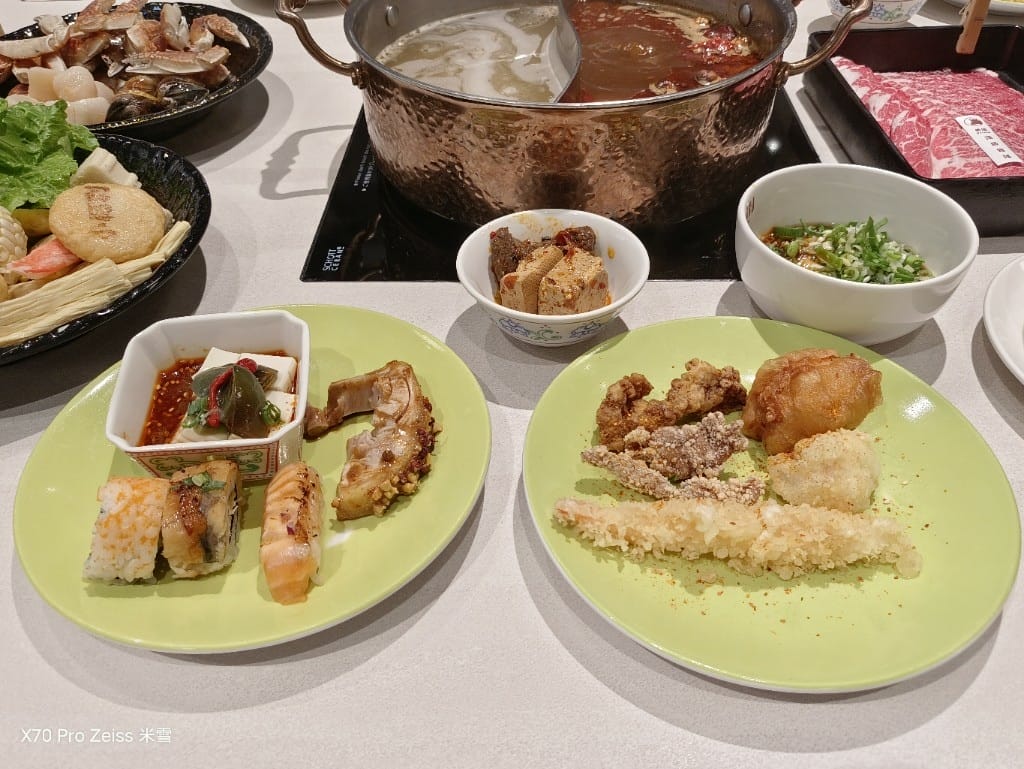 【新北吃到飽】小福利火鍋會所小碧潭店，食材棒棒環境也好的麻辣鍋吃到飽❤️