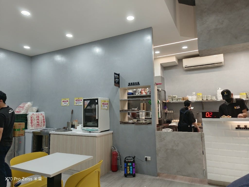【新莊美食】好吃雞海南雞飯新莊新泰店，軟嫩好吃的平價海南雞飯❤️ 初訪