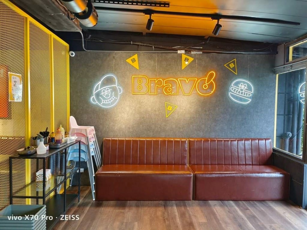 【林口美食】再訪BravoBurger發福廚房林口店,意圖使人烙耶還的大漢堡🤩 - 第4張圖 【林口美食】再訪BravoBurger發福廚房林口店,意圖使人烙耶還的大漢堡🤩