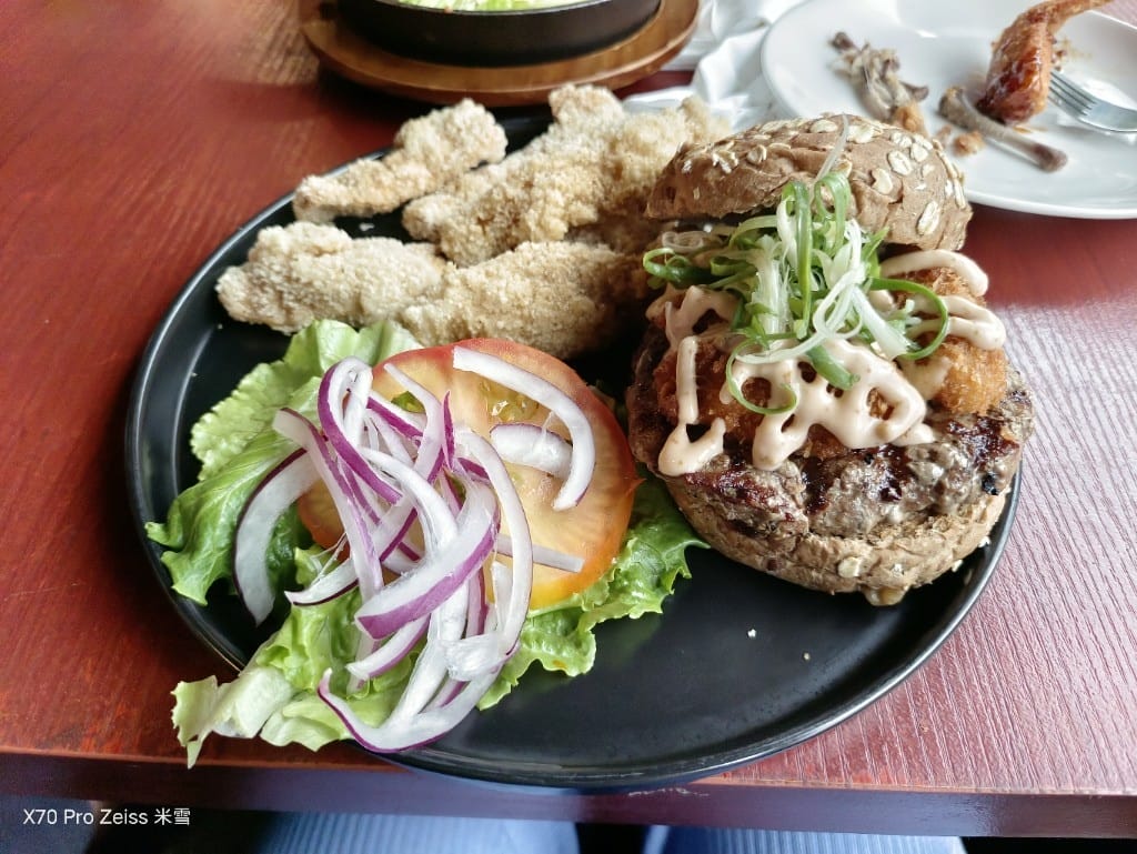 【林口美食】再訪BravoBurger發福廚房林口店,意圖使人烙耶還的大漢堡🤩 - 第12張圖 【林口美食】再訪BravoBurger發福廚房林口店,意圖使人烙耶還的大漢堡🤩