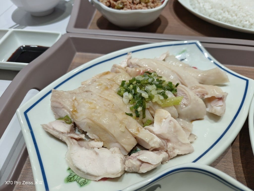 【新莊美食】好吃雞海南雞飯新莊新泰店，軟嫩好吃的平價海南雞飯❤️ 初訪