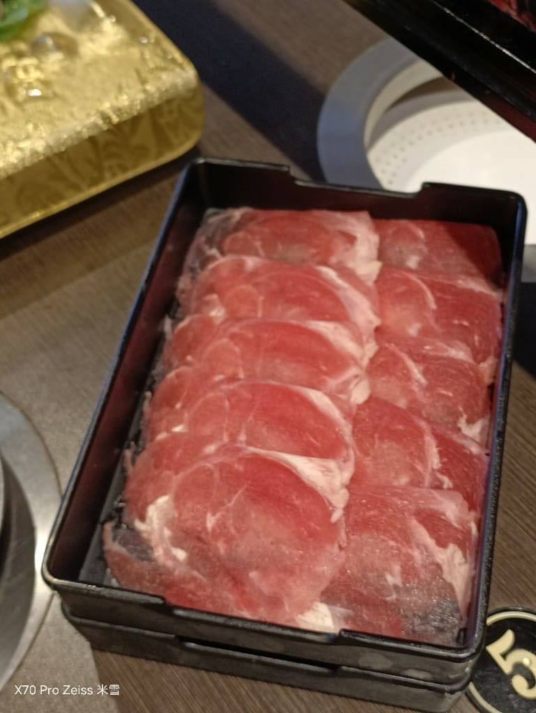 【新莊美食】八雲町和牛海鮮鍋物火鍋新莊店，$298起吃到飽❤️