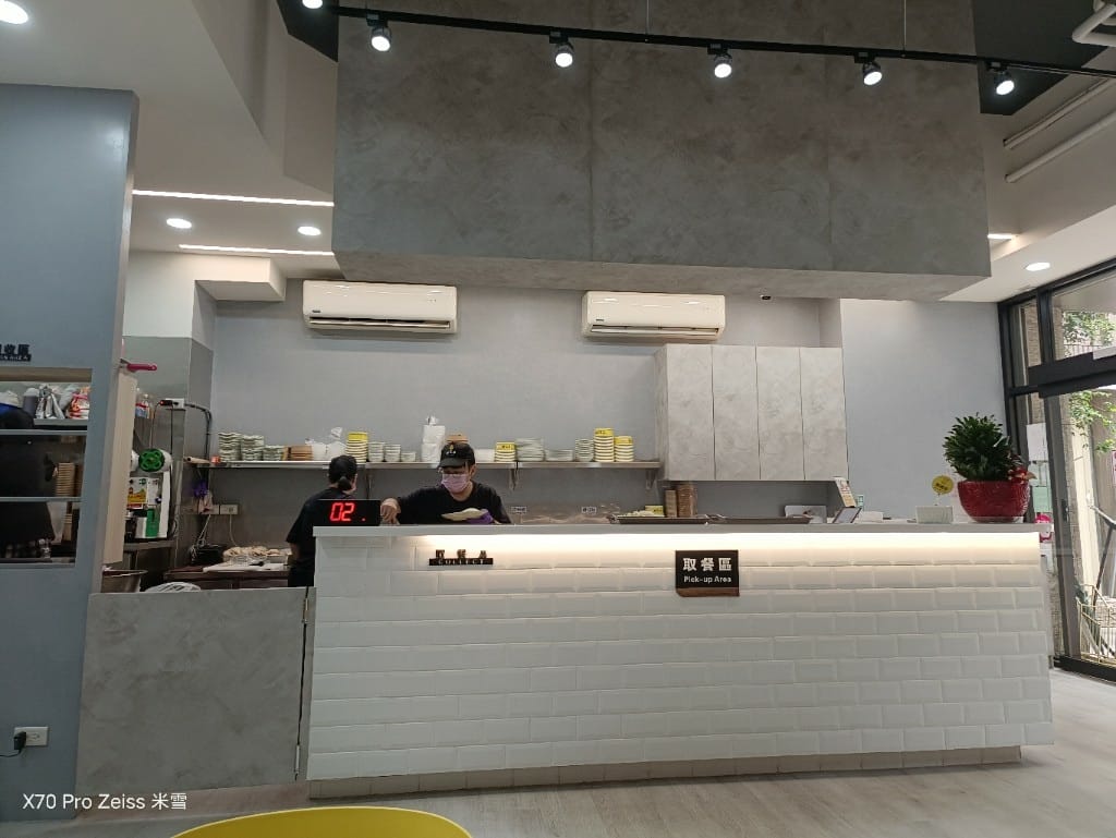 【新莊美食】好吃雞海南雞飯新莊新泰店，軟嫩好吃的平價海南雞飯❤️ 初訪