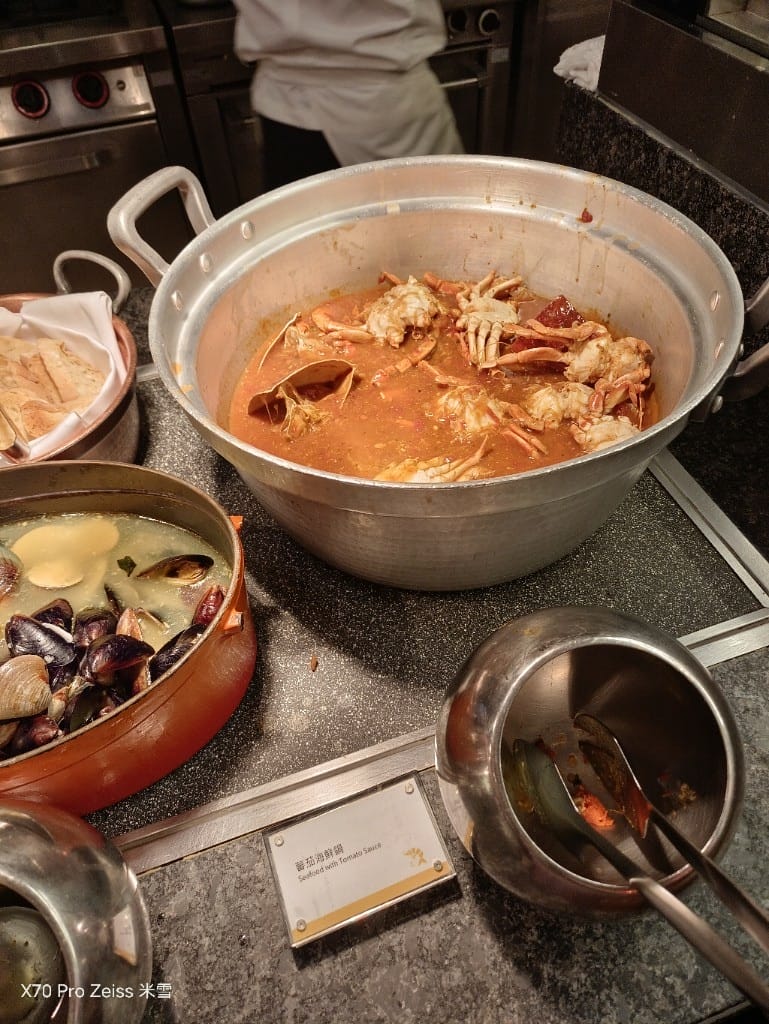 【台北吃到飽】十二廚台北喜來登大飯店25訪，平日午餐阿霞飯店美食吃到飽🍻