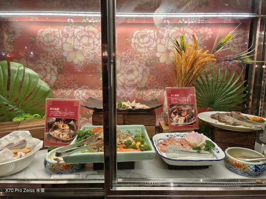 【台北吃到飽】十二廚台北喜來登大飯店25訪，平日午餐阿霞飯店美食吃到飽🍻