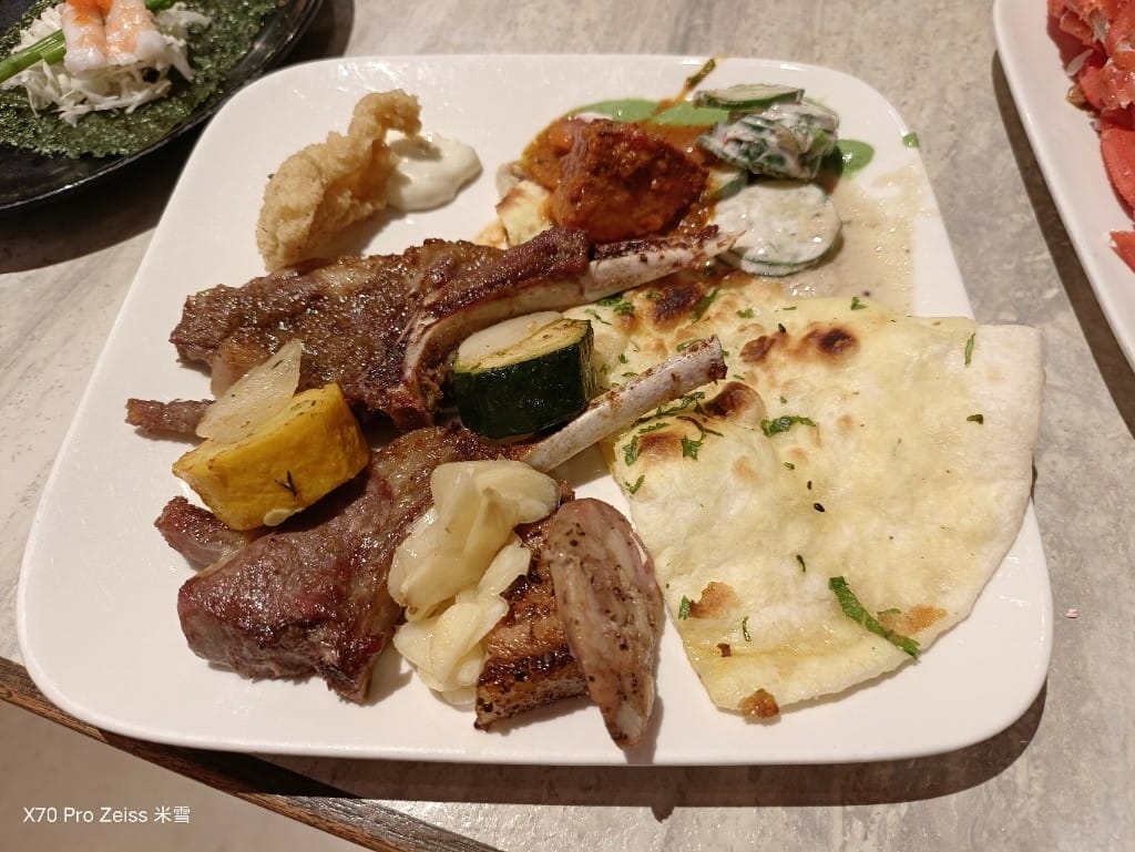 【台北吃到飽】十二廚台北喜來登大飯店25訪，平日午餐阿霞飯店美食吃到飽🍻
