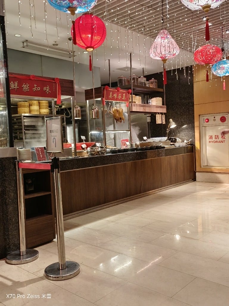 【台北吃到飽】十二廚台北喜來登大飯店25訪，平日午餐阿霞飯店美食吃到飽🍻