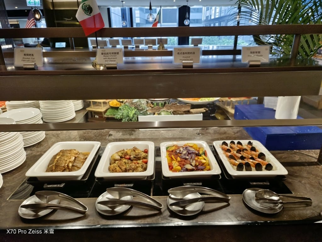 【板橋吃到飽】新板希爾頓悅市集，異國美食吃到飽❤️