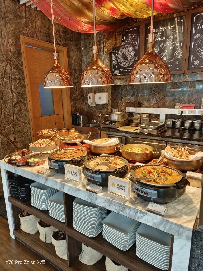 【台北吃到飽】十二廚台北喜來登大飯店26訪，平日午餐阿霞飯店美食吃到飽🍻