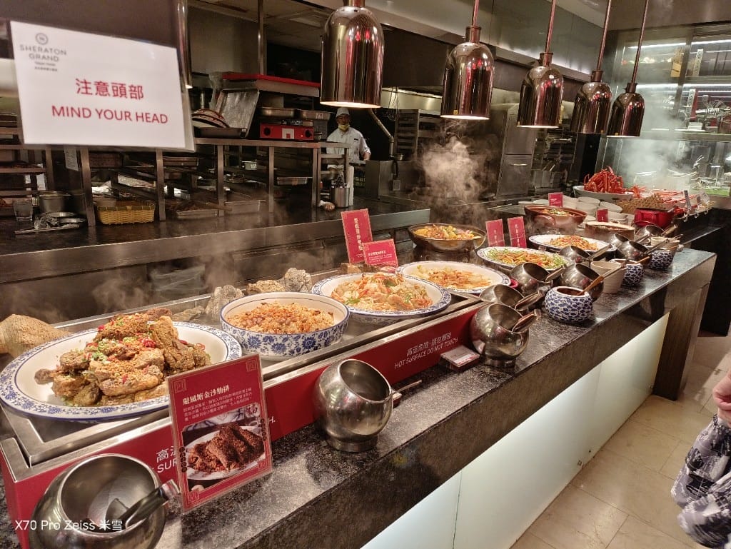【台北吃到飽】十二廚台北喜來登大飯店26訪，平日午餐阿霞飯店美食吃到飽🍻