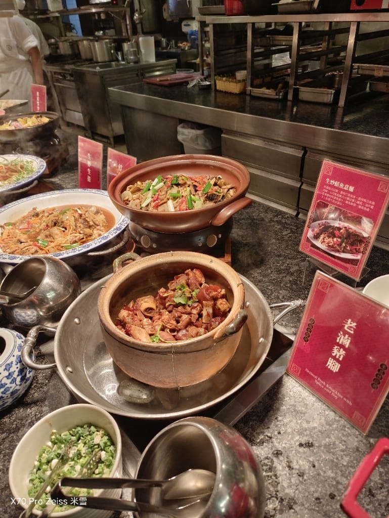 【台北吃到飽】十二廚台北喜來登大飯店26訪，平日午餐阿霞飯店美食吃到飽🍻