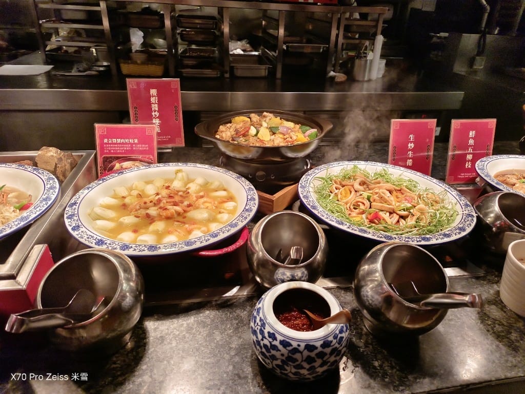 【台北吃到飽】十二廚台北喜來登大飯店26訪，平日午餐阿霞飯店美食吃到飽🍻