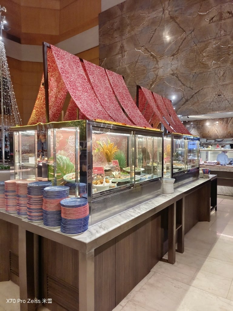 【台北吃到飽】十二廚台北喜來登大飯店26訪，平日午餐阿霞飯店美食吃到飽🍻