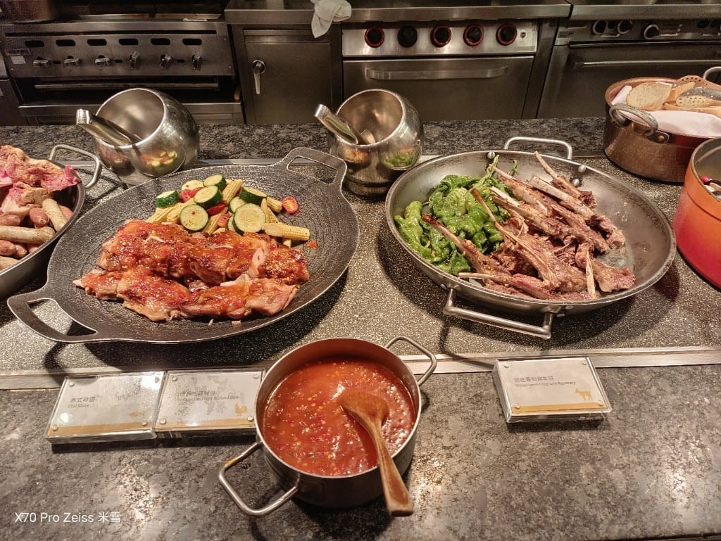 【台北吃到飽】十二廚台北喜來登大飯店26訪，平日午餐阿霞飯店美食吃到飽🍻