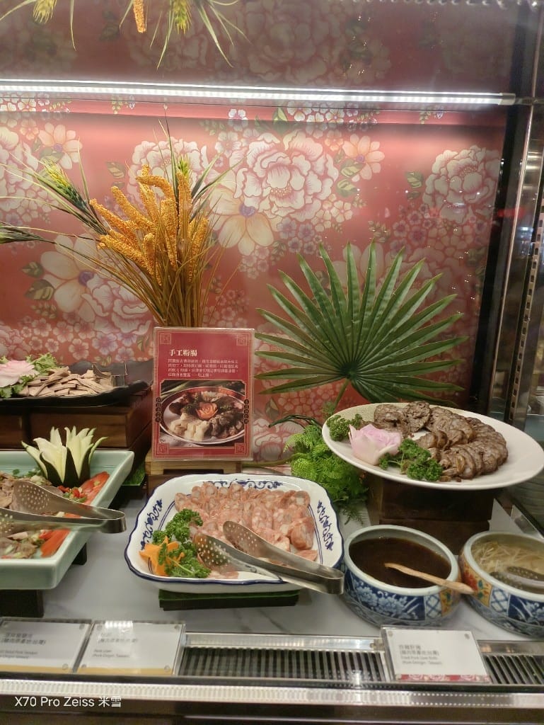 【台北吃到飽】十二廚台北喜來登大飯店26訪，平日午餐阿霞飯店美食吃到飽🍻