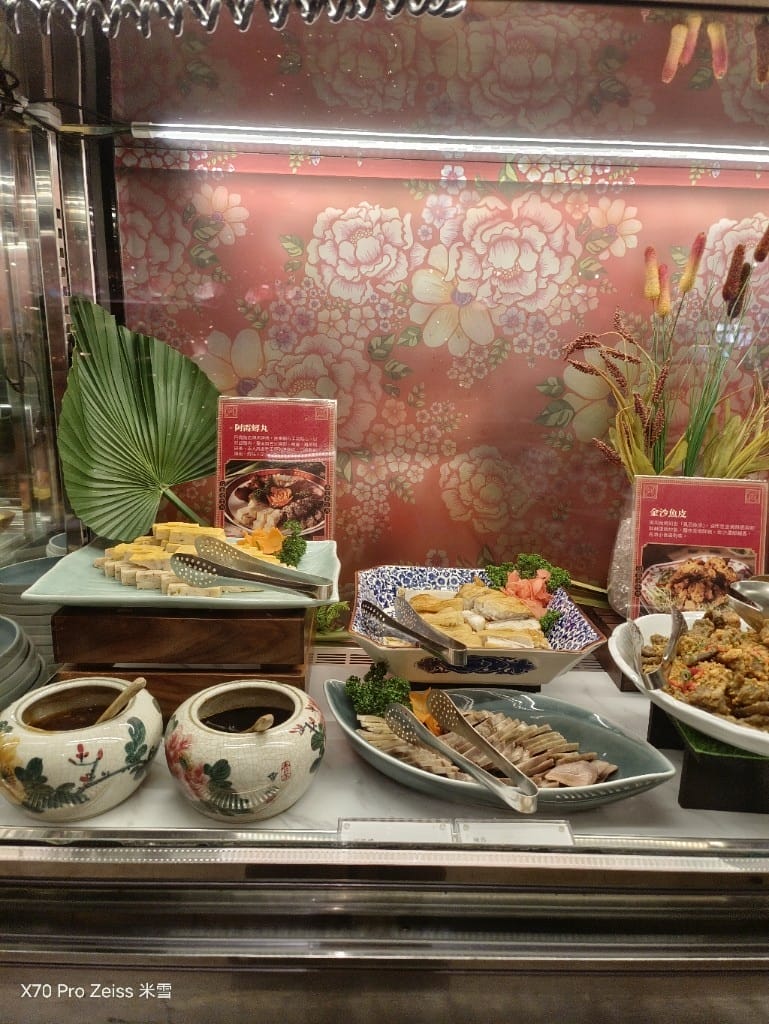 【台北吃到飽】十二廚台北喜來登大飯店26訪，平日午餐阿霞飯店美食吃到飽🍻