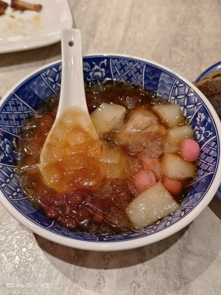 【台北吃到飽】十二廚台北喜來登大飯店26訪，平日午餐阿霞飯店美食吃到飽🍻