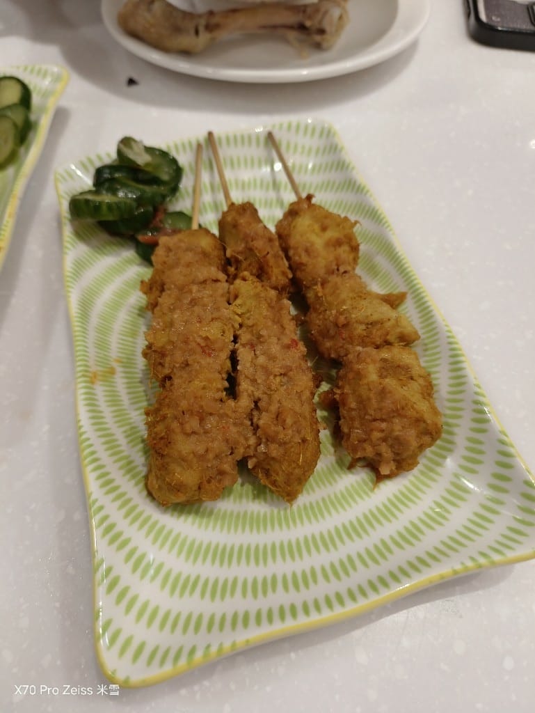 【桃園火車站美食】彩湯食&芋叔叔芋頭球