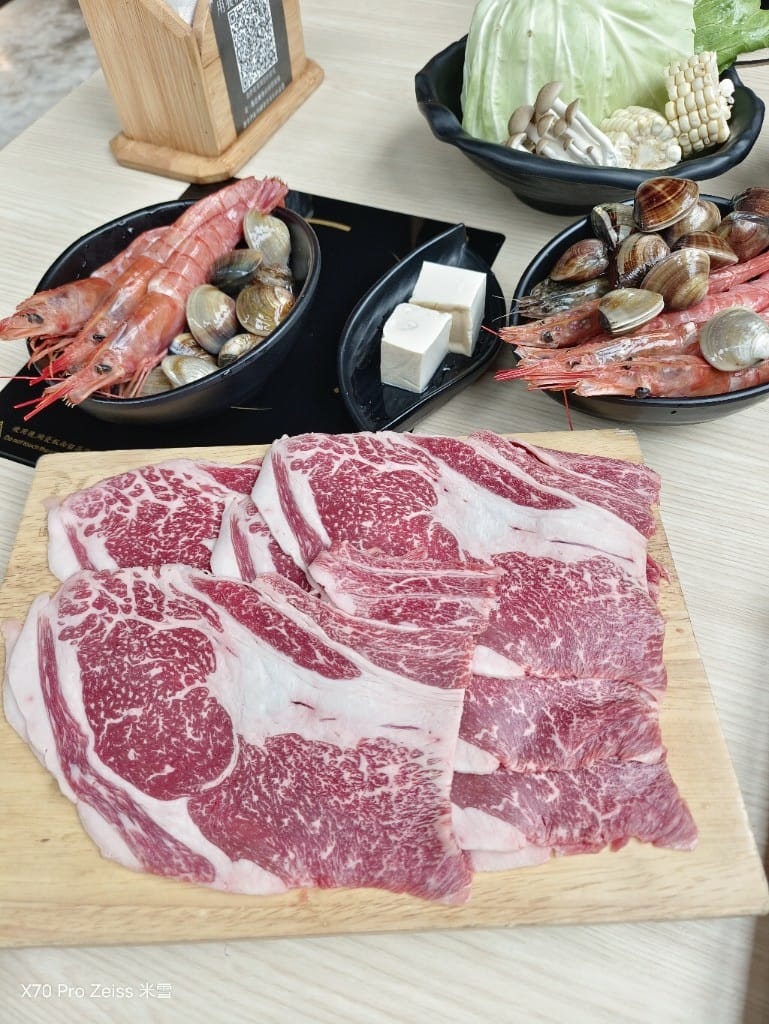 【林口美食】野人Shabu冷藏熟成高級肉火鍋,單點轉吃到飽開箱❤️ - 第15張圖 【林口美食】野人Shabu冷藏熟成高級肉火鍋,單點轉吃到飽開箱❤️