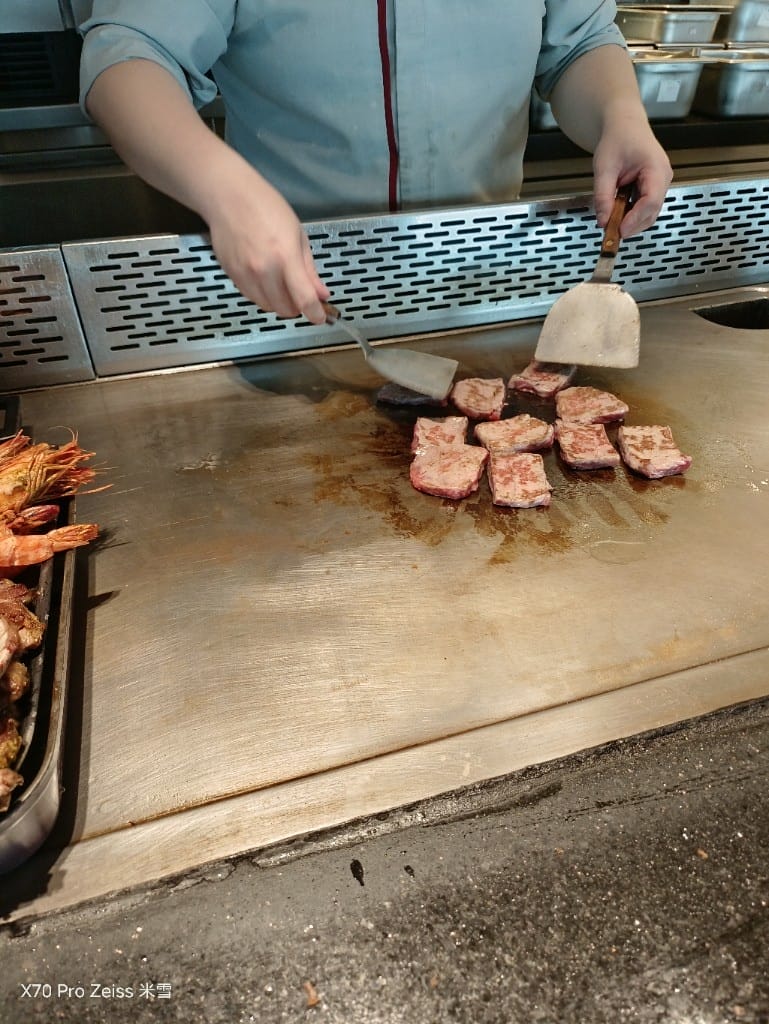 【新莊吃到飽】饗饗INPARADISE宏匯新莊店假日午餐14訪，暢吃干貝和抱卵香魚，❤️