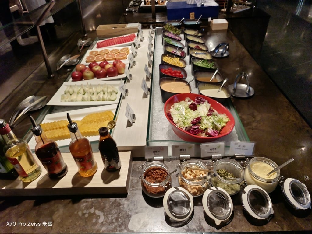 【板橋吃到飽】新板希爾頓悅市集，六月開始威靈頓牛排吃到飽❤️