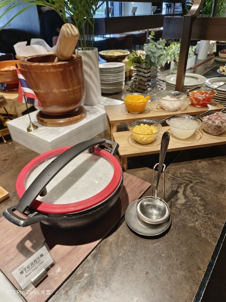【板橋吃到飽】新板希爾頓悅市集，六月開始威靈頓牛排吃到飽❤️