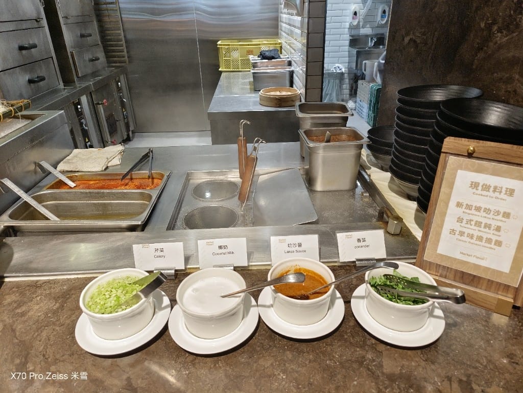 【板橋吃到飽】新板希爾頓悅市集，六月開始威靈頓牛排吃到飽❤️