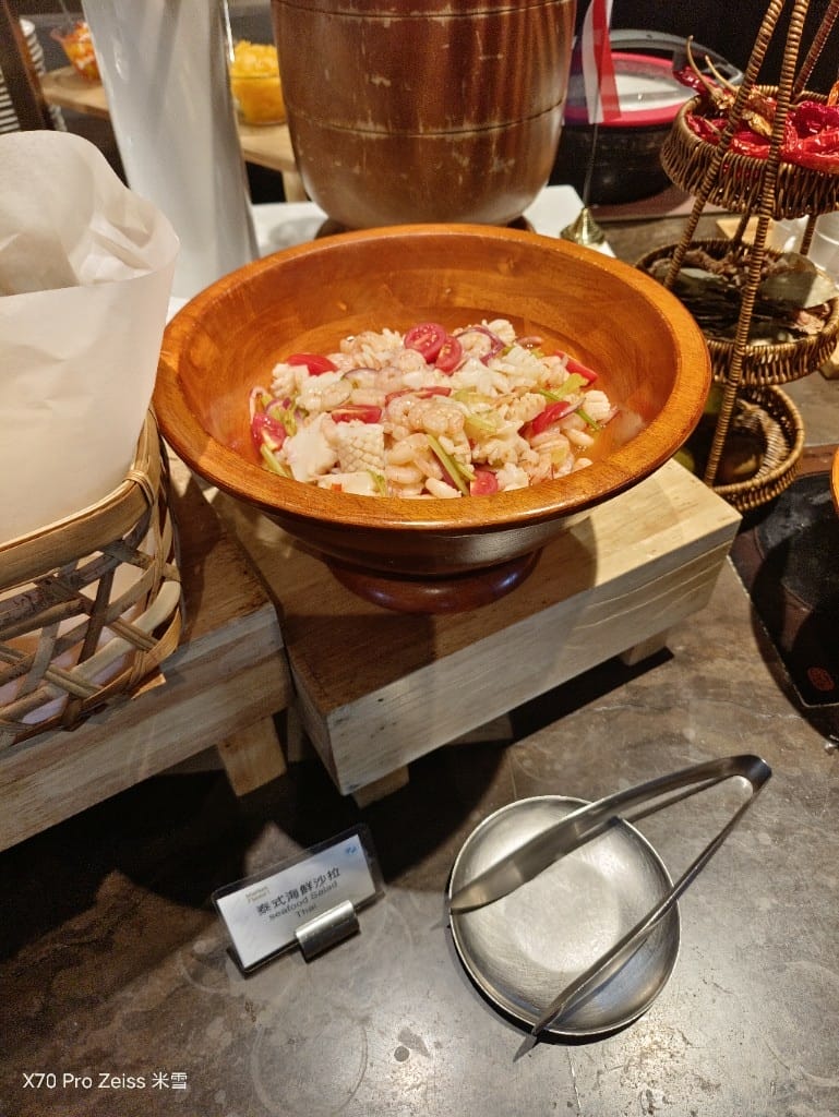 【板橋吃到飽】新板希爾頓悅市集，六月開始威靈頓牛排吃到飽❤️