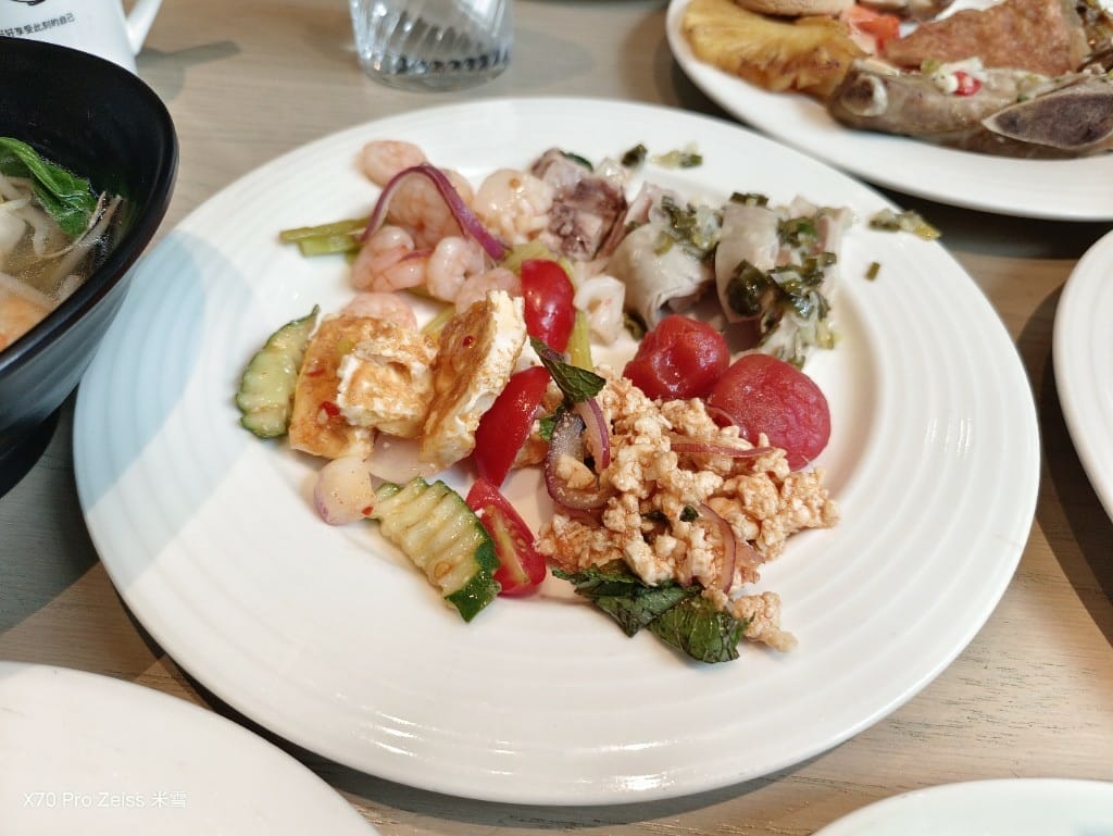 【板橋吃到飽】新板希爾頓悅市集，六月開始威靈頓牛排吃到飽❤️