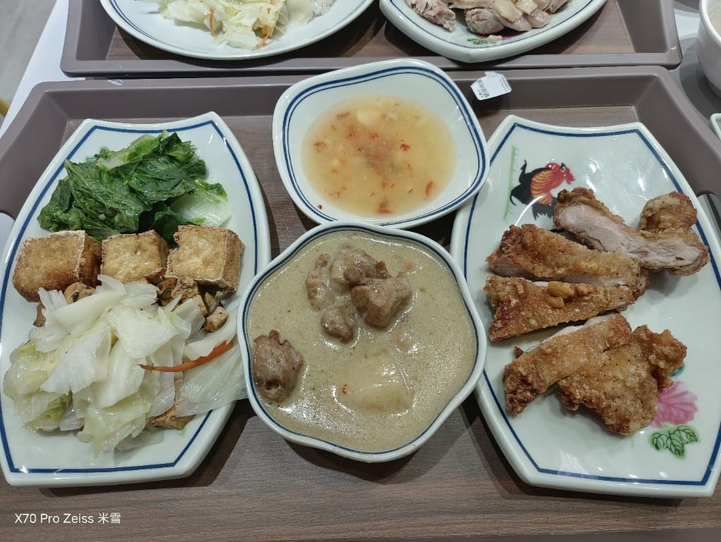 【新莊美食】好吃雞海南雞飯新莊新泰店，軟嫩好吃的平價海南雞飯2訪❤️