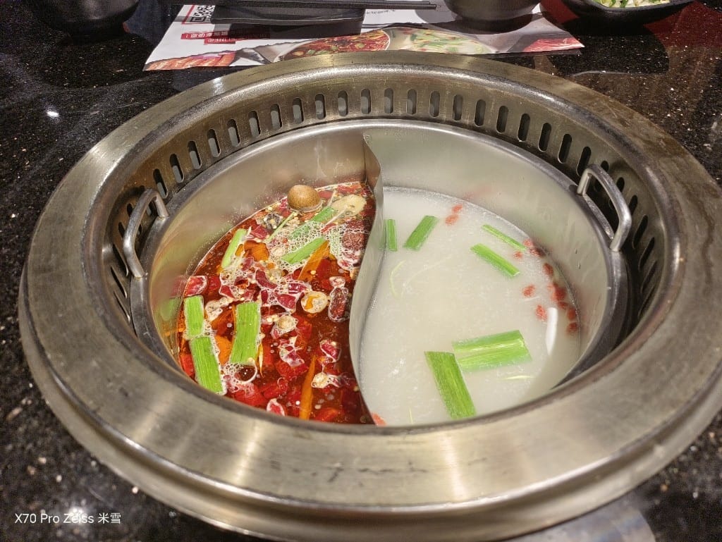【台北吃到飽】小蒙牛頂級麻辣養生鍋西門店再訪❤️ - 第5張圖 【台北吃到飽】小蒙牛頂級麻辣養生鍋西門店再訪❤️